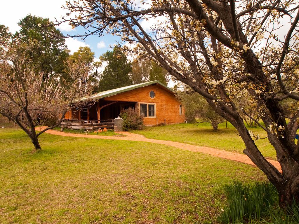 Pilliga Pottery Creative Farmstay Кунабарабран Экстерьер фото