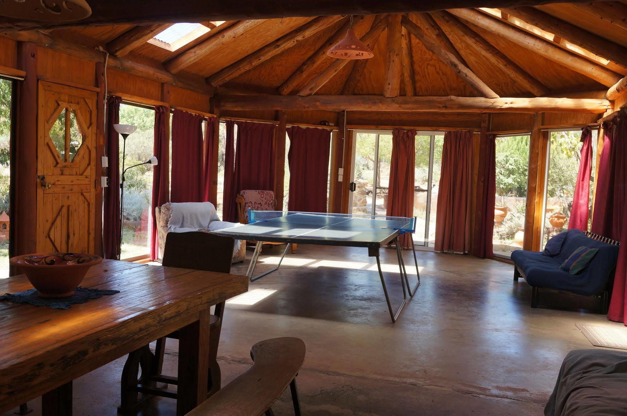 Pilliga Pottery Creative Farmstay Кунабарабран Экстерьер фото