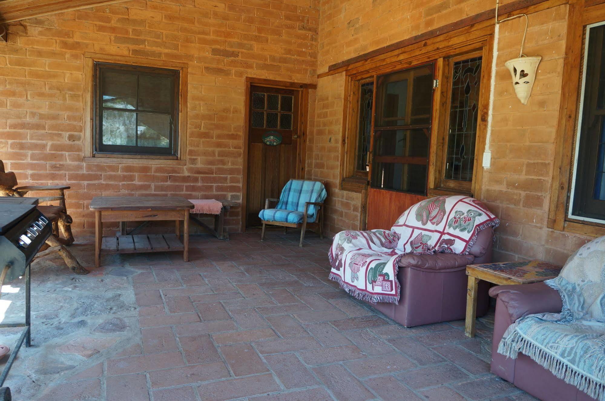 Pilliga Pottery Creative Farmstay Кунабарабран Экстерьер фото